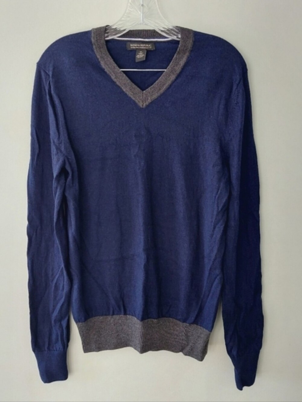 Banana Republic Men's Sweater Medium Extra Fine Merino Wool Slim Fit Blue Gray